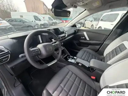 Photo 26 Citroën C4  Hybride 145 e-DCS6