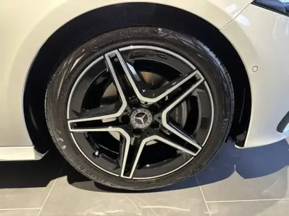 Photo 15 Mercedes Classe A  200 d 8G-DCT