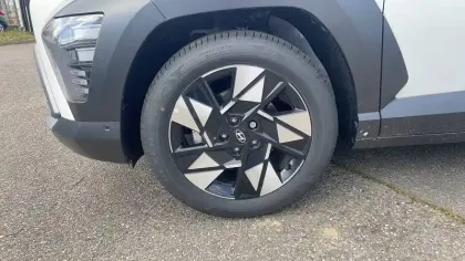 Photo 67 Hyundai Kona  Hybrid 129