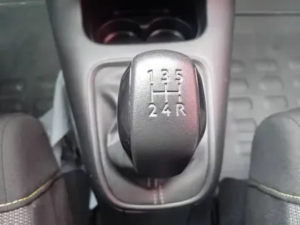 Photo 8 Citroën C3 Gén. III Ph2 YOU! 5