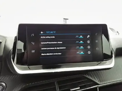 Photo 19 Peugeot 2008  BlueHDi 100 S&S BVM6