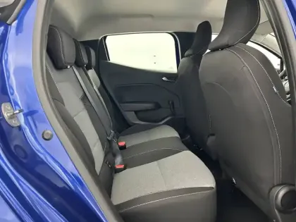 Photo 75 Renault Clio  Blue dCi 100