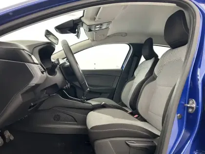 Photo 69 Renault Clio  Blue dCi 100