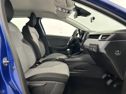 Photo 43 Renault Clio  Blue dCi 100