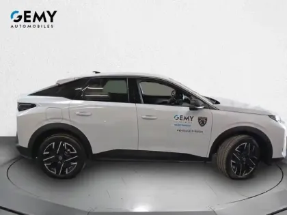 Photo 35 Peugeot 3008  Hybrid 145 e-DCS6