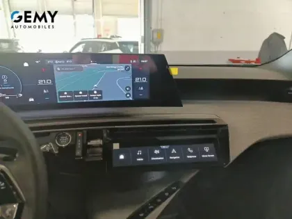 Photo 13 Peugeot 3008  Hybrid 145 e-DCS6