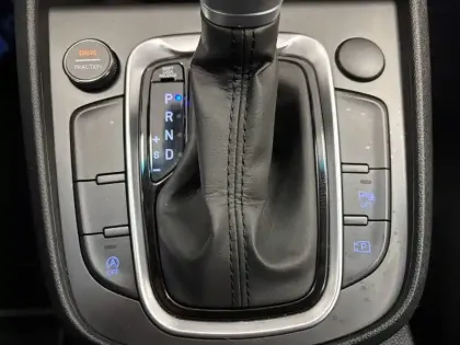 Photo 36 Hyundai Kona  1.6 CRDi 136 DCT-7 Hybrid 48V