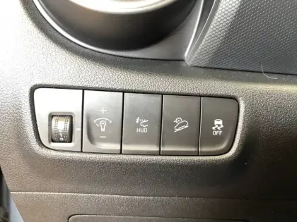 Photo 24 Hyundai Kona  1.6 CRDi 136 DCT-7 Hybrid 48V