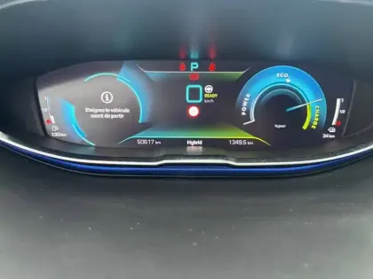 Photo 29 Peugeot 3008  Hybrid 225 e-EAT8