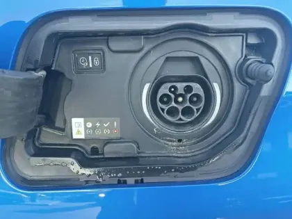 Photo 14 Peugeot 3008  Hybrid 225 e-EAT8