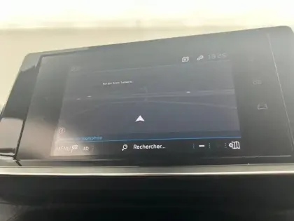 Photo 22 Peugeot 2008  PureTech 100 S&S BVM6