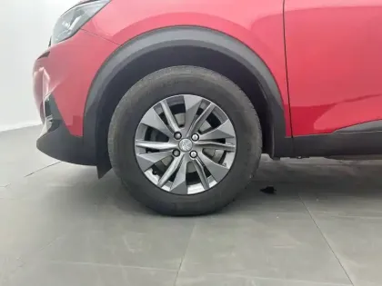 Photo 12 Peugeot 2008  PureTech 100 S&S BVM6