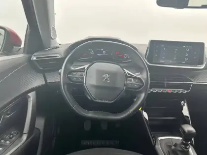 Photo 8 Peugeot 2008  PureTech 100 S&S BVM6