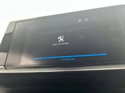 Photo 25 Peugeot 2008  PureTech 100 S&S BVM6