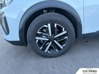 Photo 45 Peugeot 2008  Hybrid 145 e-DCS6