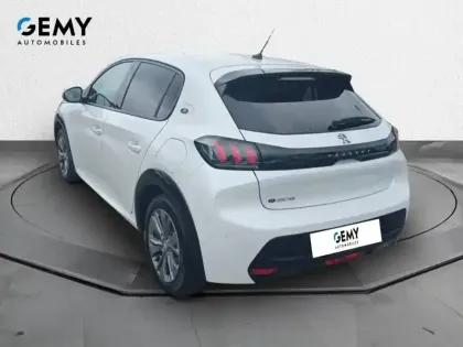 Photo 6 Peugeot 208 Gén. II Ph1 NG Allure 5