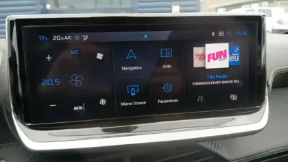 Photo 55 Peugeot 208  Hybrid 110 e-DCS6