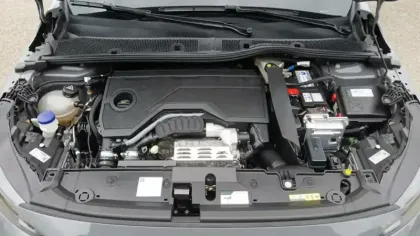 Photo 15 Peugeot 208  Hybrid 110 e-DCS6