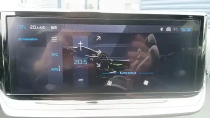 Photo 62 Peugeot 208  Hybrid 110 e-DCS6