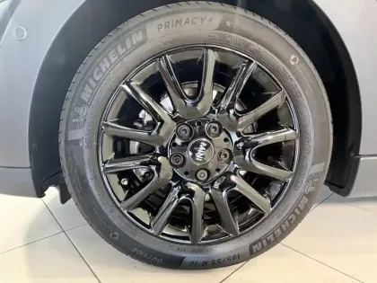 Photo 14 Mini Mini Hatch 5 Portes Cooper 136 ch DKG7