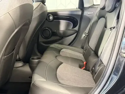 Photo 21 Mini Mini Hatch 5 Portes Cooper 136 ch DKG7