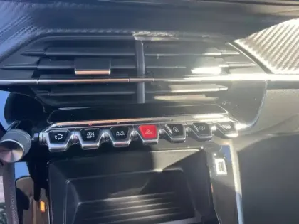 Photo 37 Peugeot 208 Gén. II Ph1 NG Style 5