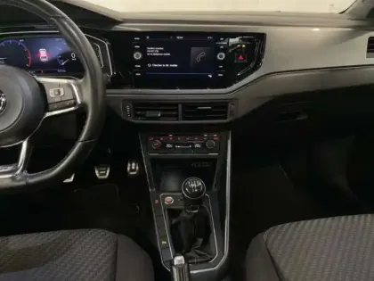 Photo 9 Volkswagen Polo 1.0 TSI 95 S&S BVM5 R-line