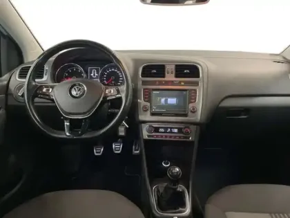 Photo 7 Volkswagen Polo 1.2 TSI 90 BMT Série Spéciale Allstar