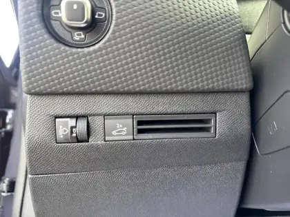 Photo 10 DS DS 4  Hybride 136 e-DCT6 Pallas