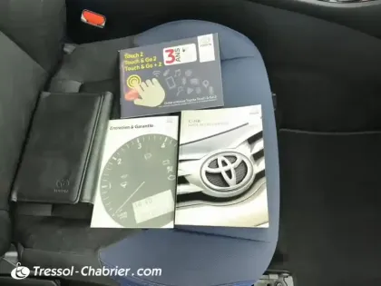 Photo 29 Toyota C-HR  1.2T 2WD Graphic