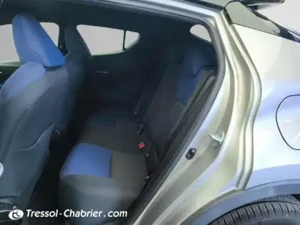 Photo 24 Toyota C-HR  1.2T 2WD Graphic