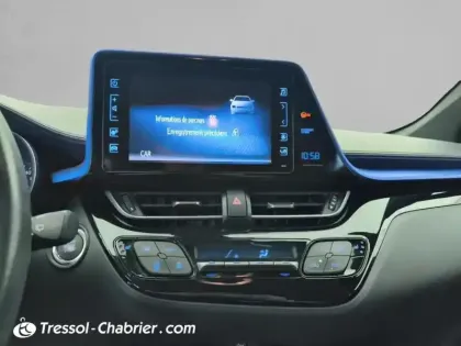 Photo 10 Toyota C-HR  1.2T 2WD Graphic