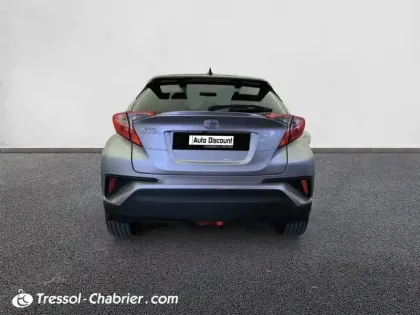 Photo 16 Toyota C-HR  1.2T 2WD Graphic