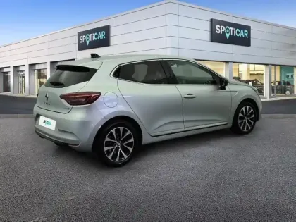 Photo 27 Renault Clio  E-Tech full hybrid 145 Techno