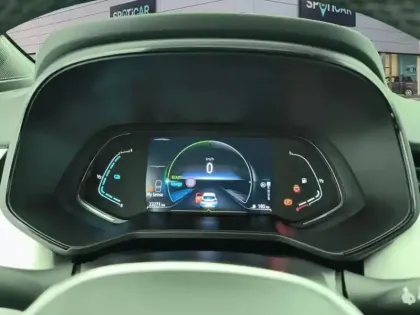 Photo 20 Renault Clio  E-Tech full hybrid 145 Techno