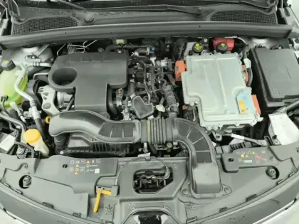 Photo 6 Renault Clio  E-Tech full hybrid 145 Techno