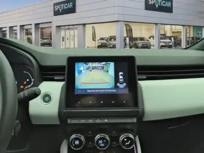 Photo 25 Renault Clio  E-Tech full hybrid 145 Techno