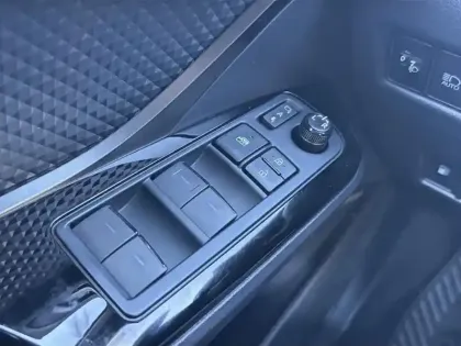 Photo 19 Toyota C-HR  Hybride 1.8L Edition