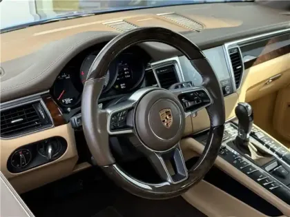 Photo 10 Porsche Macan 3.0 V6 340 CH