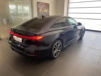 Photo 6 Audi A5  2.0 TDI Hybride 204ch S line S tronic 7