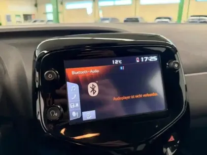 Photo 8 Peugeot 108  VTi 72 Style S&S 4cv 3p