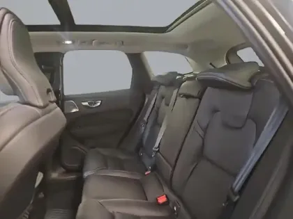 Photo 8 Volvo Xc60  T6 Hybride Rechargeable 350ch Ultra Style Dark Geartronic 8 AWD