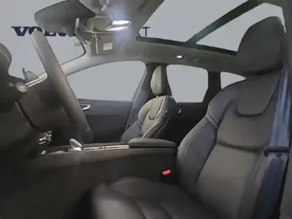 Photo 7 Volvo Xc60  T6 Hybride Rechargeable 350ch Ultra Style Dark Geartronic 8 AWD