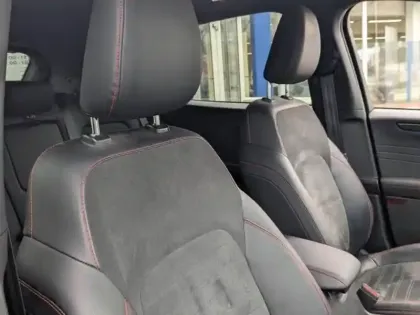 Photo 7 Ford Kuga Gén. III Ph1 ST-Line X 5