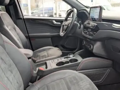 Photo 6 Ford Kuga Gén. III Ph1 ST-Line X 5