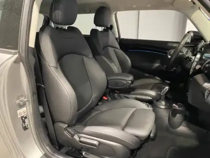 Photo 14 Mini Mini  Cooper 136ch  Edition Camden BVA7