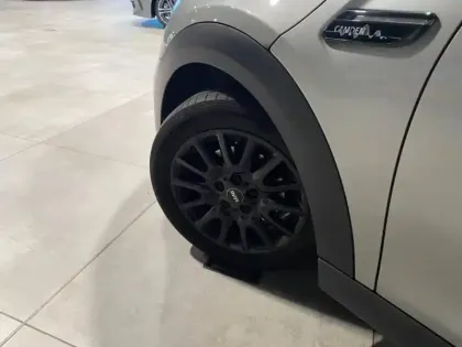 Photo 8 Mini Mini  Cooper 136ch  Edition Camden BVA7