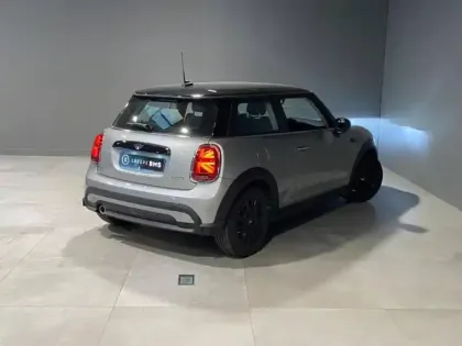 Photo 6 Mini Mini  Cooper 136ch  Edition Camden BVA7