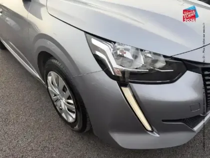 Photo 12 Peugeot 208  1.5 BlueHDi 100ch S&S Active