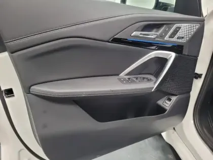 Photo 12 BMW X1  xDrive30e 326ch M Sport